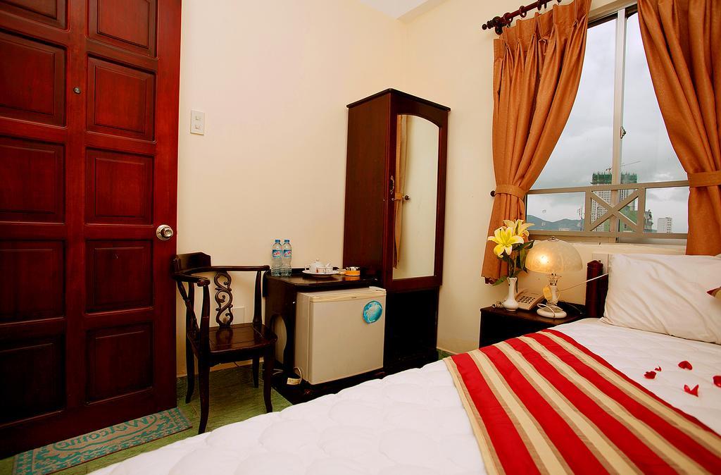 Sun Flower Hotel Nha Trang Exterior photo