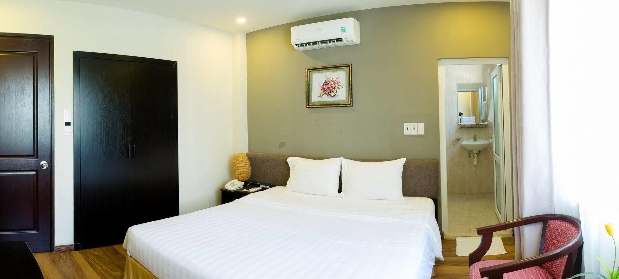 Sun Flower Hotel Nha Trang Exterior photo